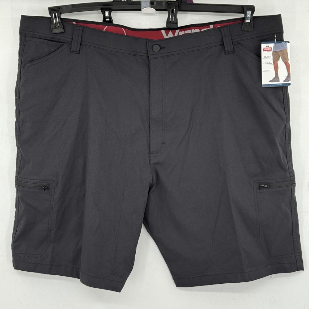 Wrangler Outdoor Men's Relaxed All Terrain Cargo Shorts Size 48 Black UPF 40 NWT